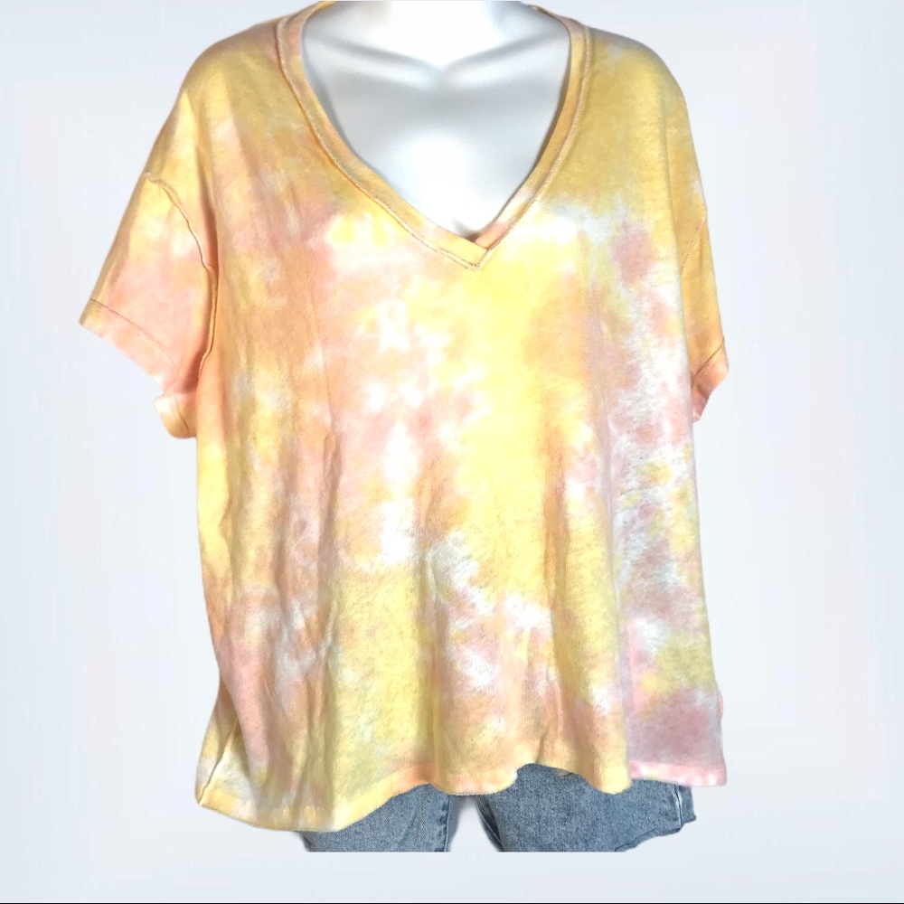 NWT We the Free All Mine Berry Tie Dye V-Neck Tee - Picture 4 of 7